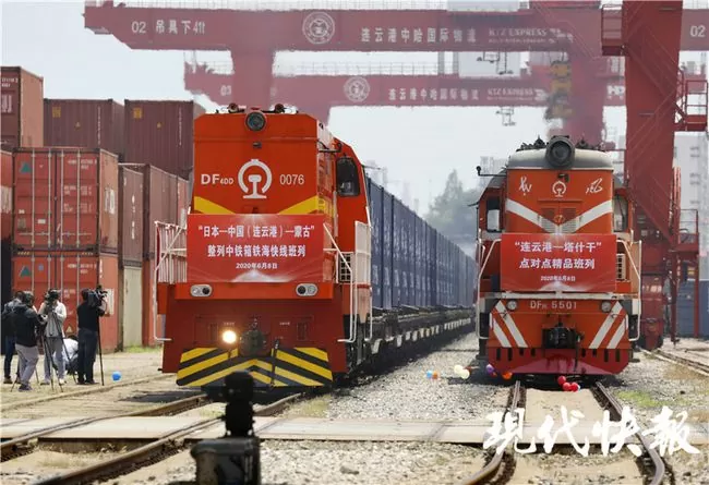 Поезда с контейнерами Китай
