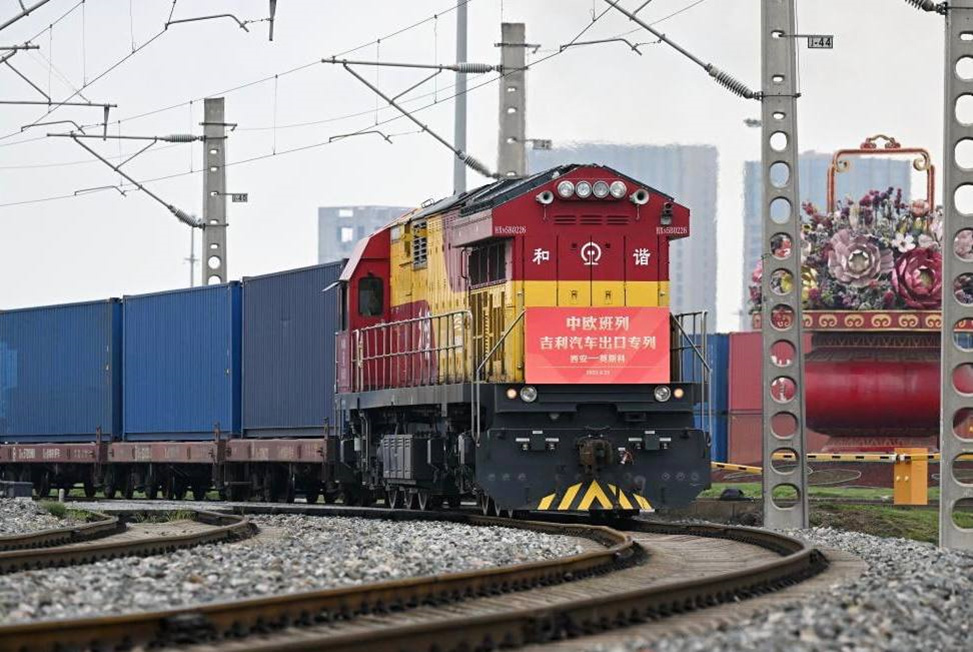 Грузовой поезд Китай-Европа Чанъань дебютирует на маршруте Сиань-Поти, а количество международных действующих магистральных линий увеличилось до 18.